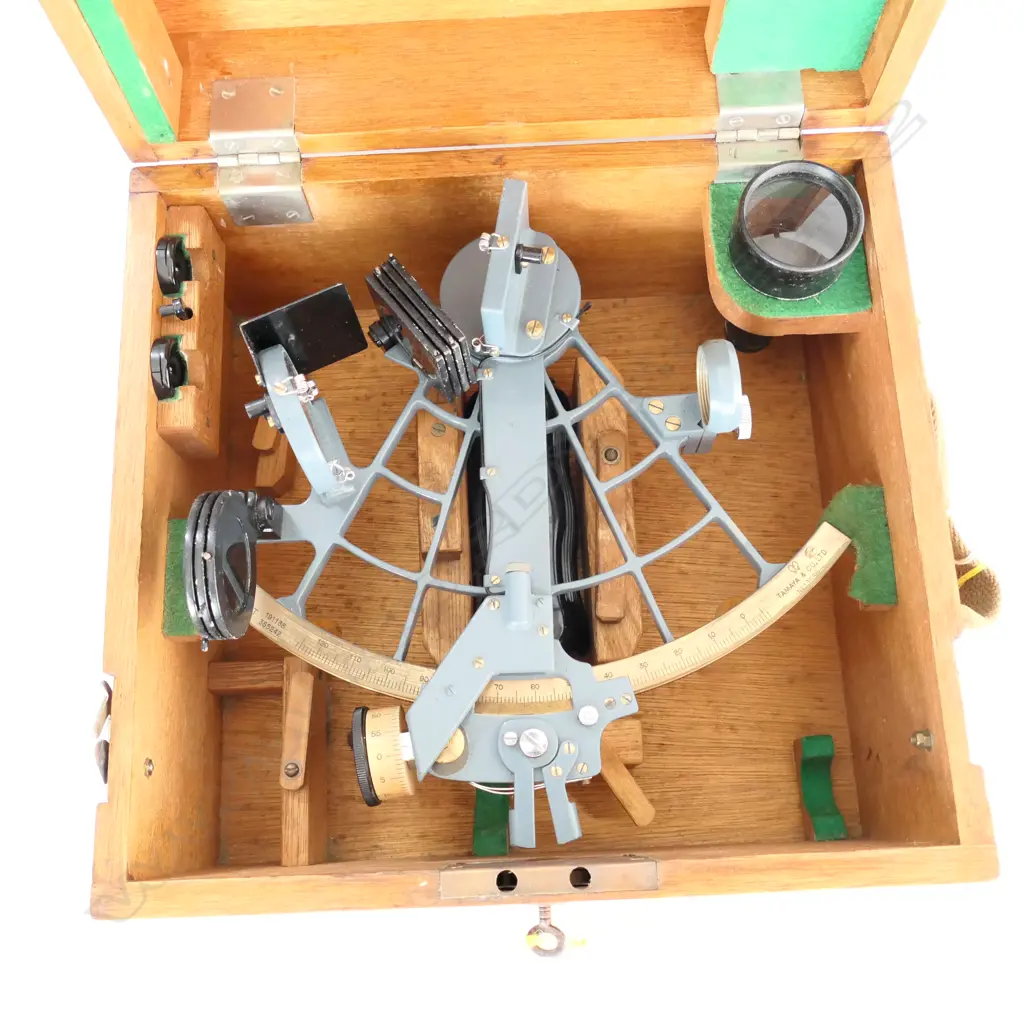 TAMAYA SEXTANT, GREY PAINTED FRAME, BATTERY ILLUMINATED ARC, ONLY ONE SCOPE, IN BOX Image 1++
